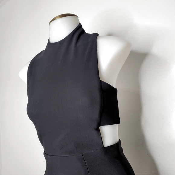 Solace London | Aya Halter Knee Length Dress - Picture 6 of 10